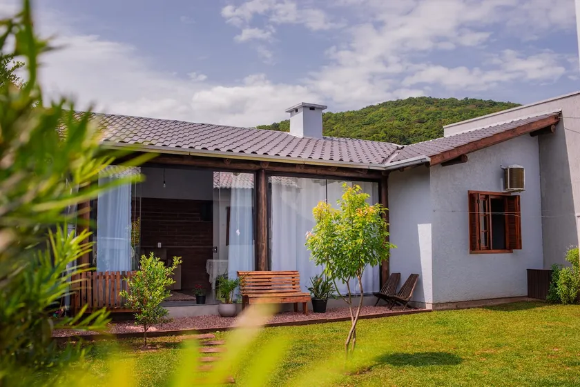 Cozy House in Três Coroas - Image 1