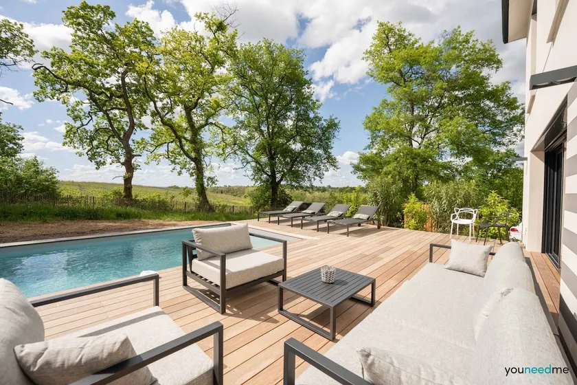 New villa • Heated pool • AC • Vineyard views - Image 1