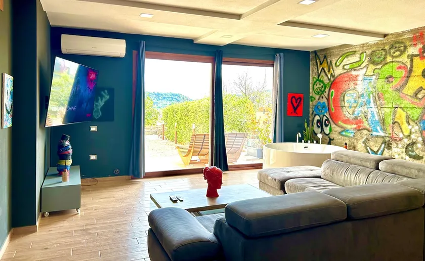 Romantic and unique residence with a hot tub, just 3 km from the sea! - Image 1