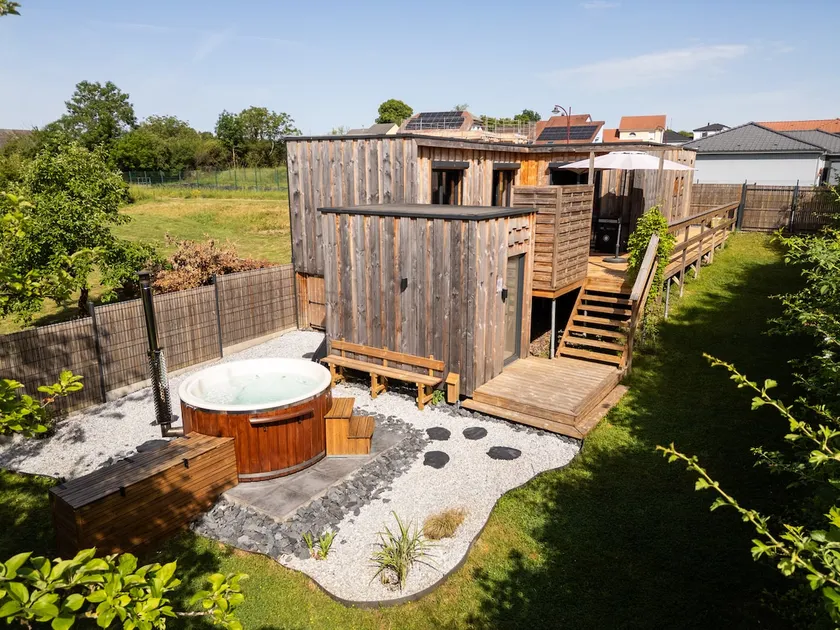 Gîte de la Bridolée, sauna et bain nordique - Image 1