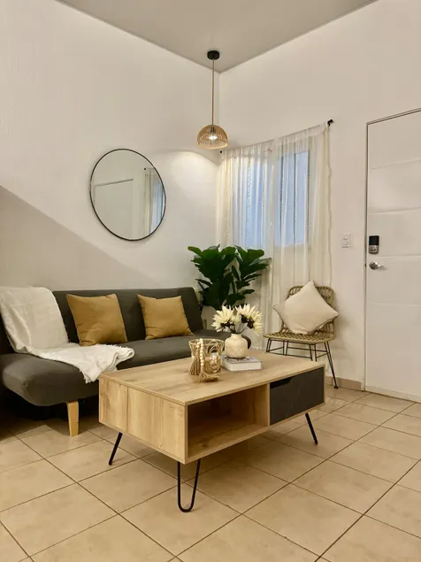 Brand NEW House in Santa Ana - Image 1