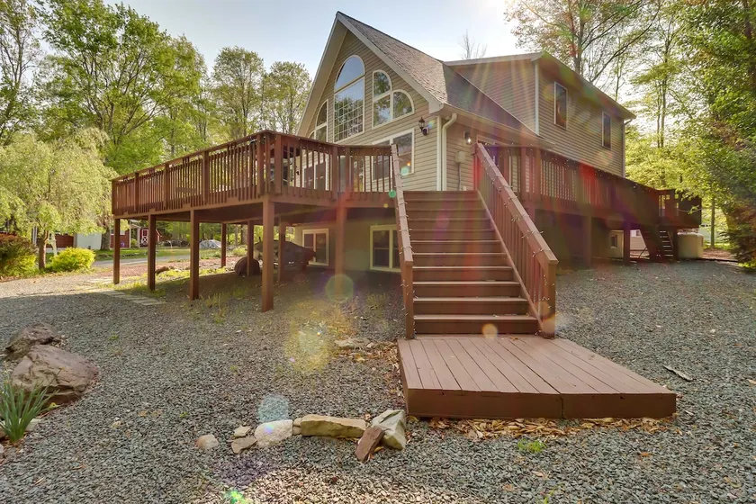 Huge Deck: Stunning Pocono Lake Vacation Rental! - Image 1