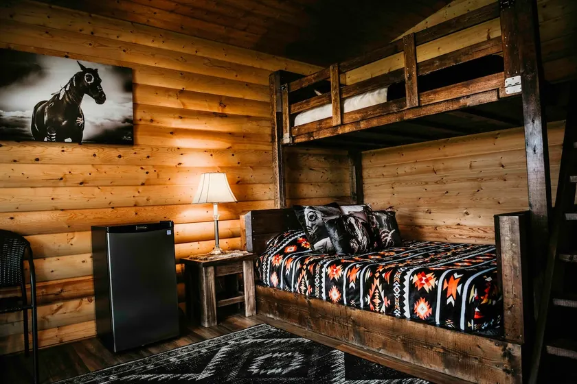 The Ravens Rest | Cozy Cabin - Image 1