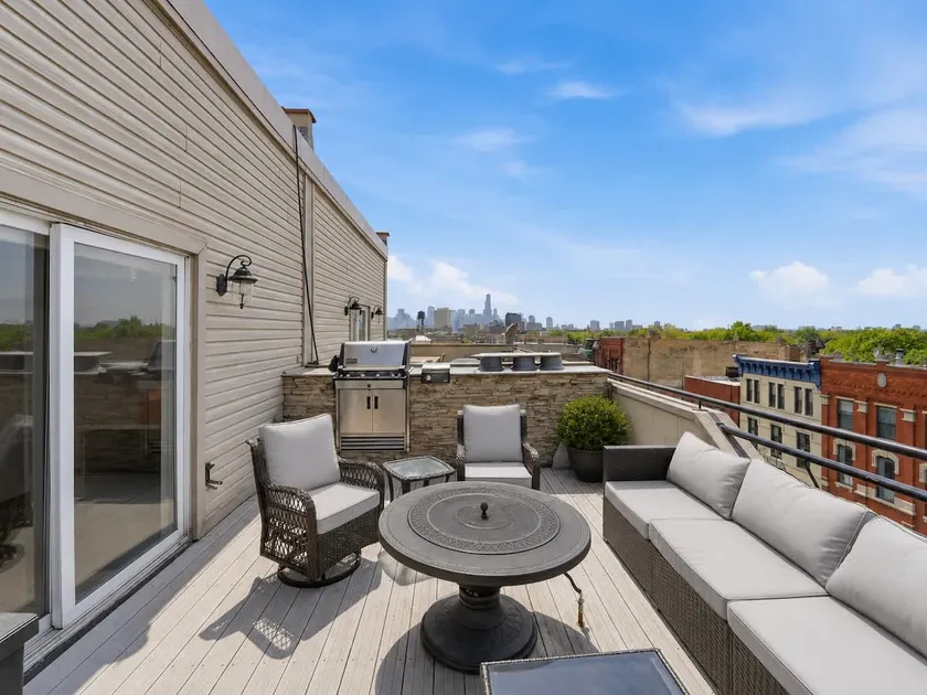 Amazing Penthouse: Views, Hot Tub, Cold Plunge! - Image 1