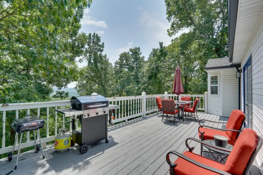 Spacious Family Home Near Lake of the Ozarks! - Image 1