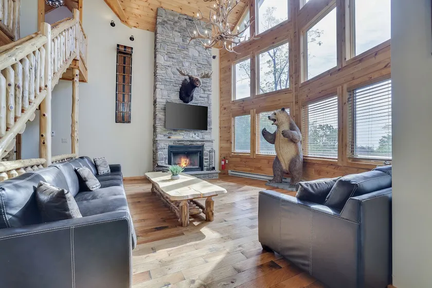 The Pocono House at Camelback Mountain - Image 1