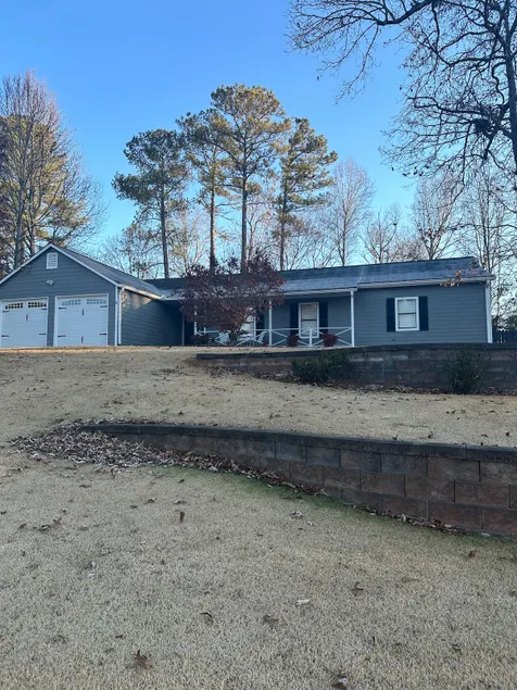 Pristine Woodstock Home - Image 1