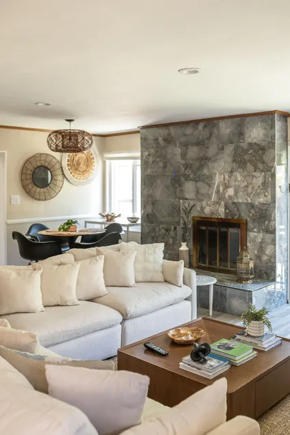 Long Beach Home W/Jacuzzi +15 min from Disneyland - Image 1