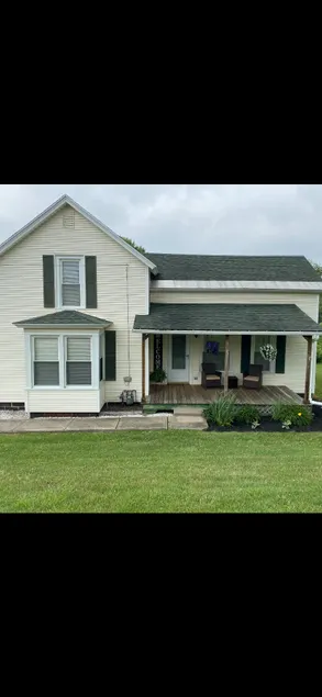 3 Bedroom close to snowmobile trails & lake - Image 1