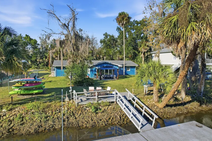 Waterfront Dock +Kayaks | Dog Friendly Fenced Yard - Image 1