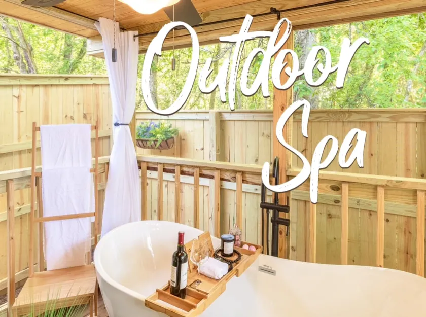 The Small Modern Villa Outdoor Tub-Unit B - Image 1