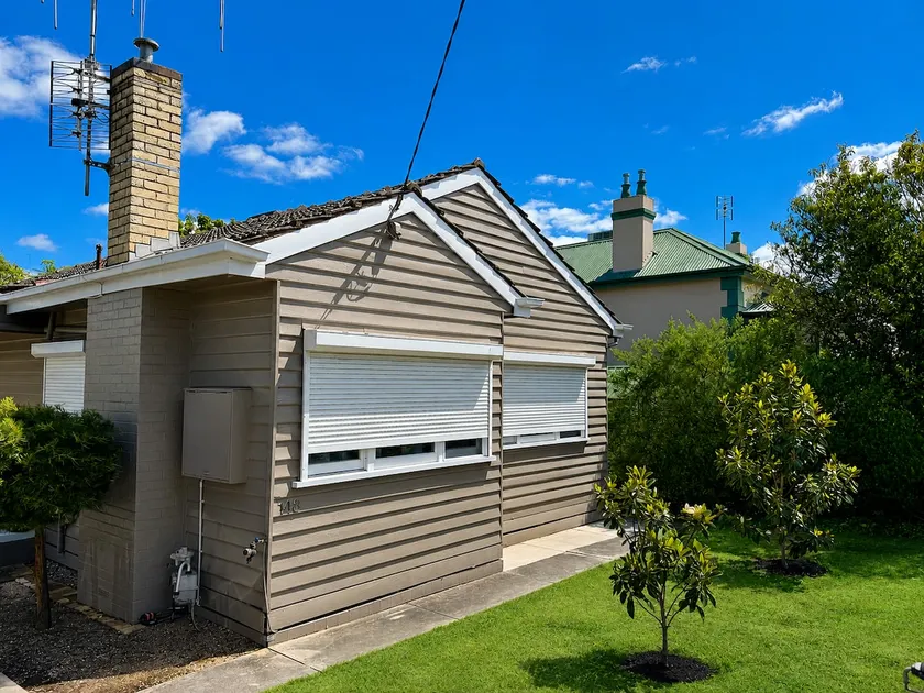 Stay Bendigo 148 Queen CBD living *FREE WiFi* - Image 1