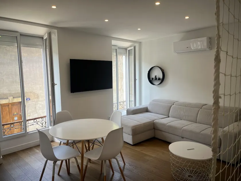 Jade Duplex CLIM Proche Hôpital - Image 1