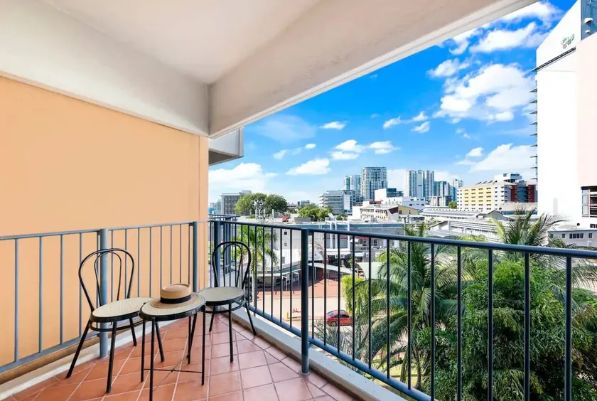 Esplanade Escapade—Modern Living & Resort Ease - Image 1