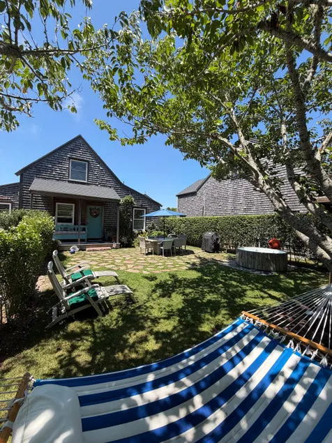 Nantucket Steps from Beaches & Town - Image 1