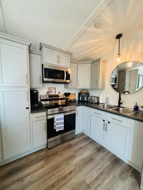 The Family Beach Home/Minutes to Parlee/Sleeps 7 - Image 1