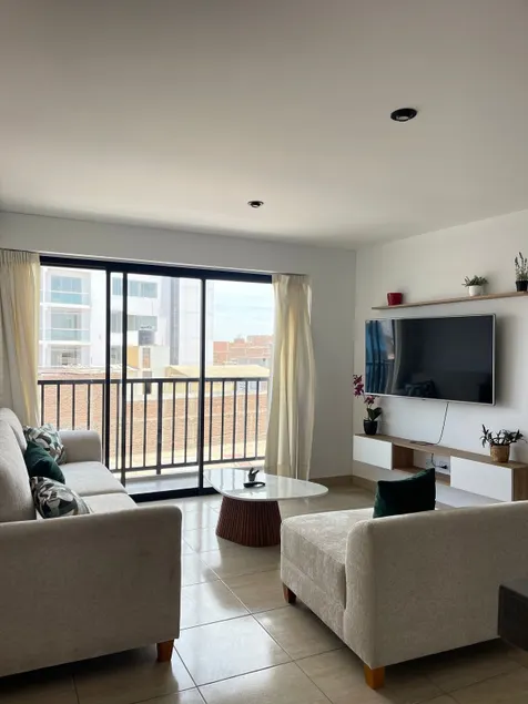 Modern apartment with ocean-view terrace - Image 1