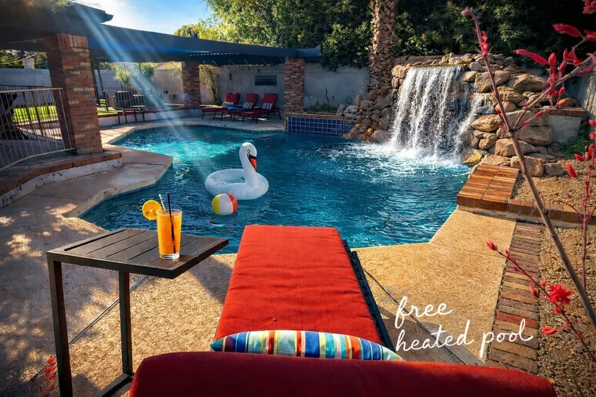 Encanto Retreat, Free Heated Pool & EV charger - Image 1