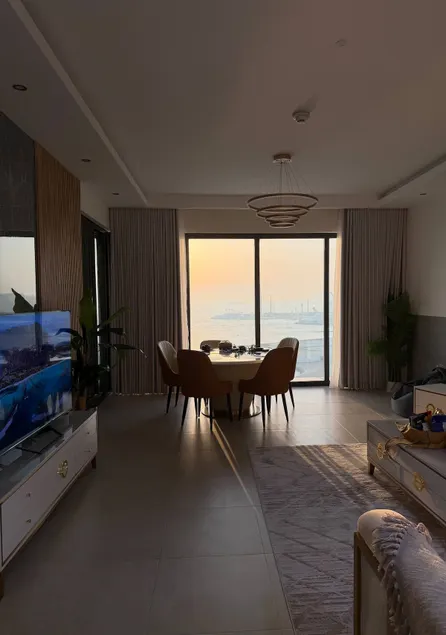 Lusail Seaview Luxury Apartment - Image 1