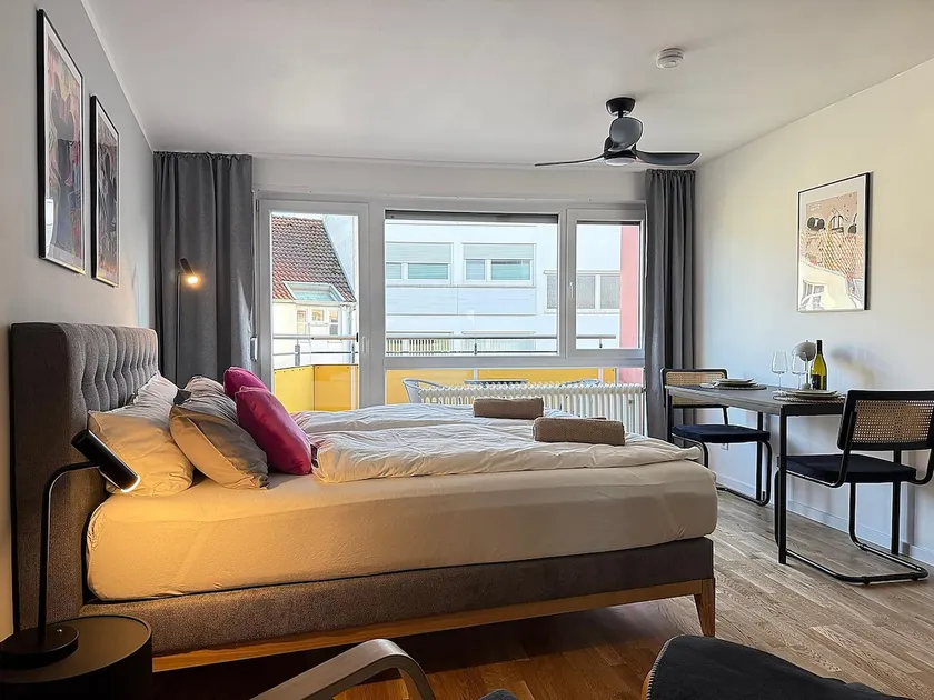 Your urban flat spot: balcony, elevator & top location KL - Image 1