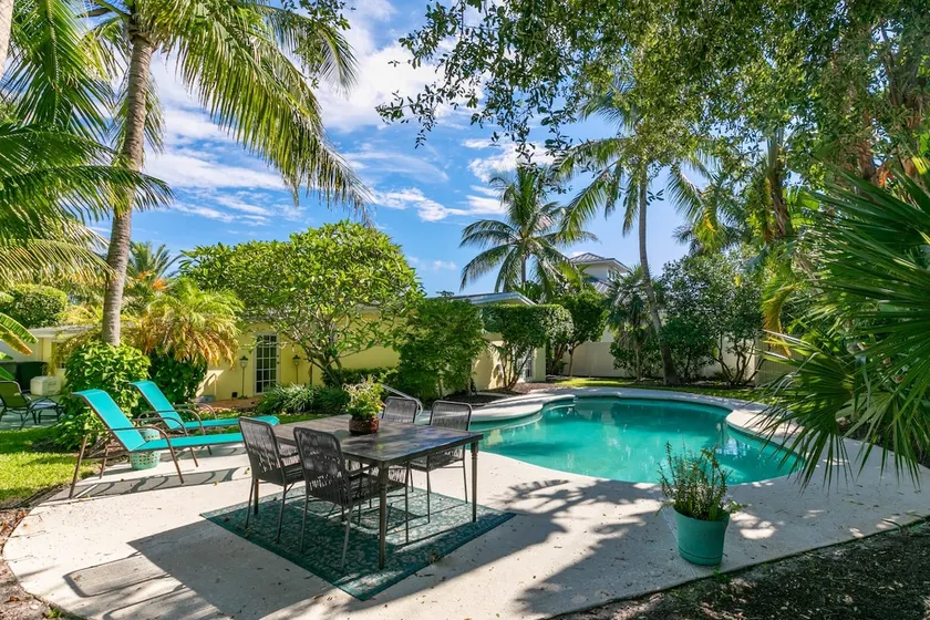 Your Personal Jupiter Oasis - Image 1