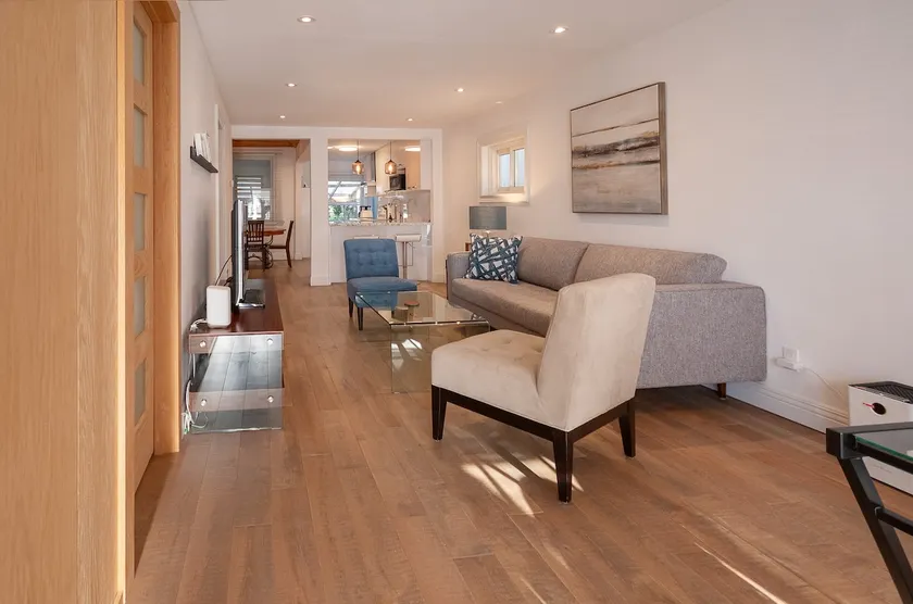 3BR Family Home | Free Parking | Near Lake - Image 1