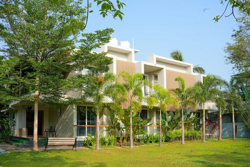 SeaSun Beach Ville .Your Perfect Beachside Getaway - Image 1