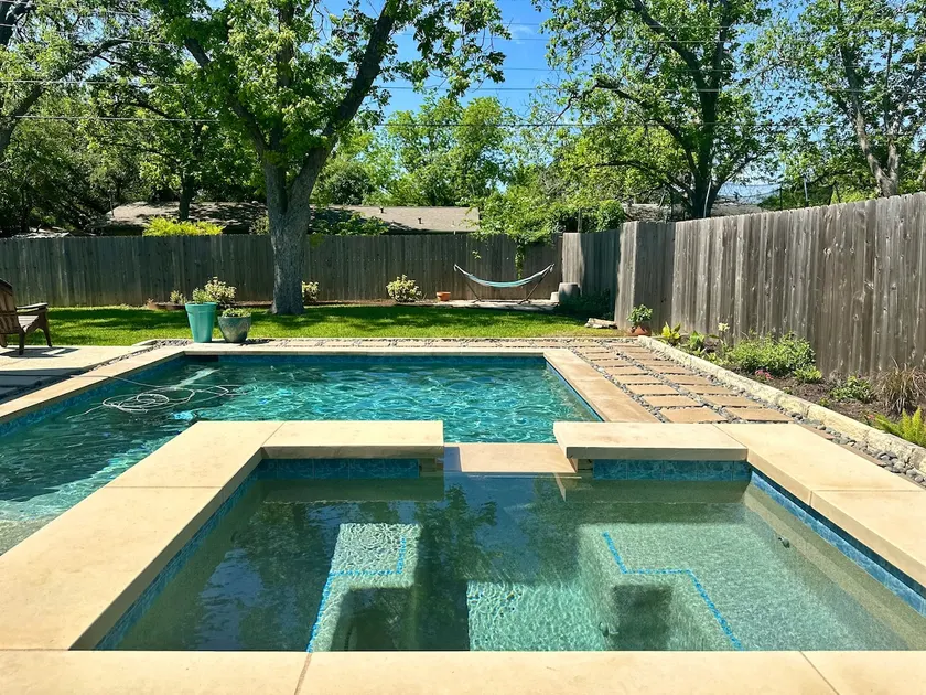 Backyard Oasis: Heated Pool & Spa + Private Office - Image 1
