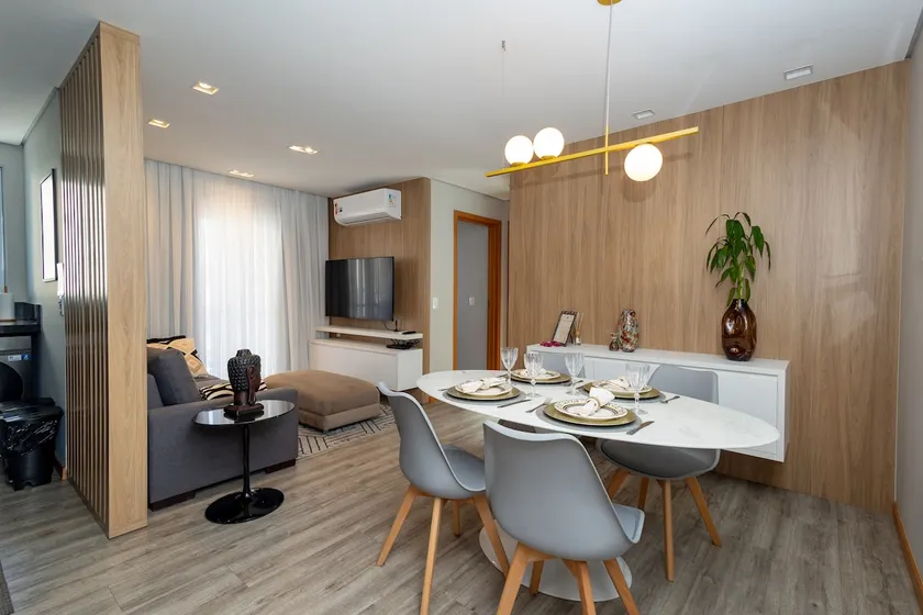 Stay in Grand Style – New Apartment Pool Garage! - Image 1