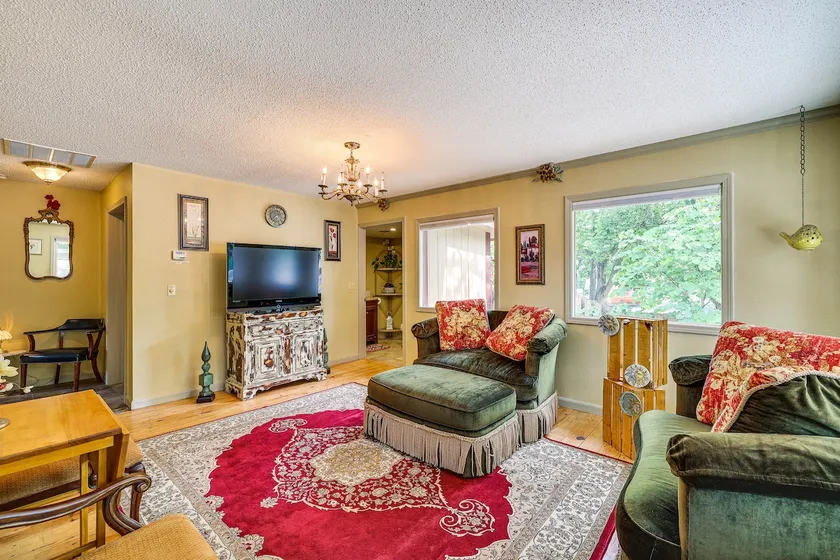 Eureka Springs Rental - Walk to Downtown! - Image 1