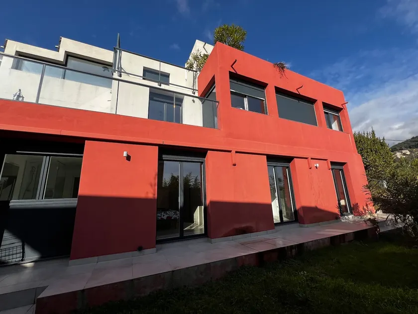 4-BdR Villa with Parking, AC & Pool (8-10 guests) - Image 1