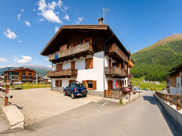Sesto-Carosello 3000 Studio Apartment - Image 1