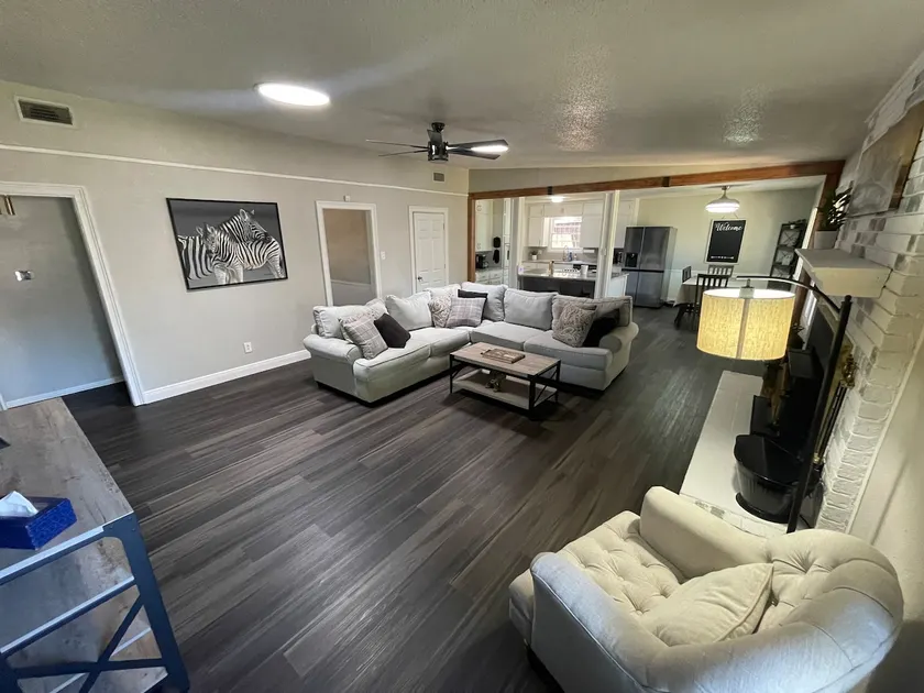 A Cozy Stay in the LBK! 3BD 2BA - Image 1