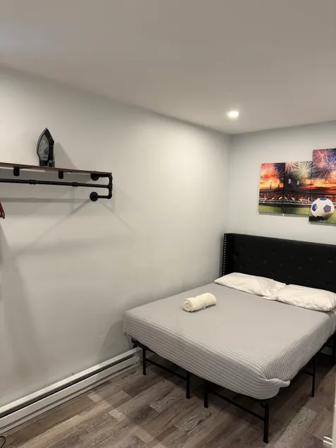 Two bedrooms with parking & washer/dryer - Image 1
