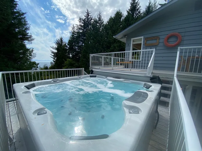 The Surf Chalet - Image 1