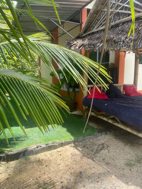 Sandaya chaloklum R - Image 1