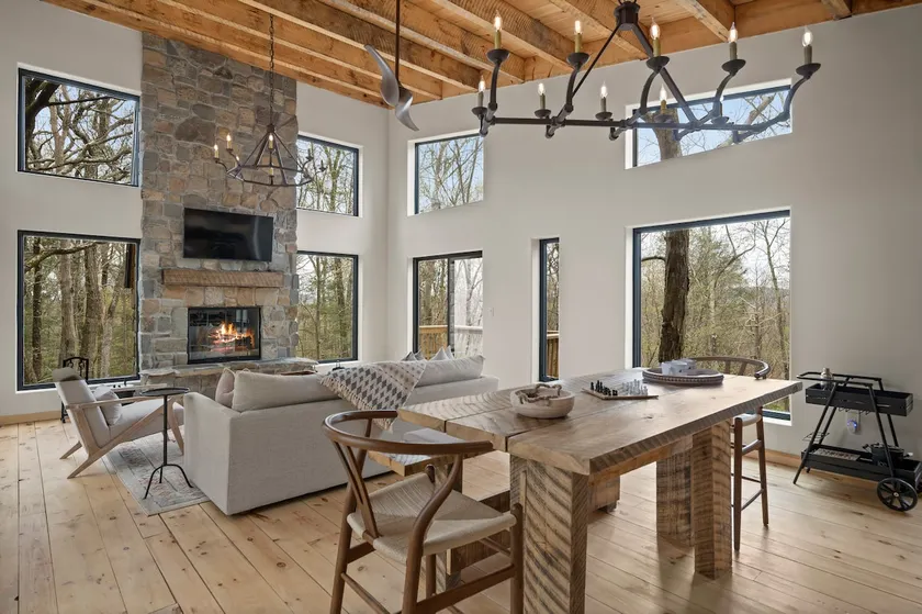 Boulder Tree House - Image 1