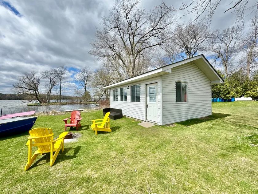 Glengary Cottage #22 (2Bedrooms, Bathroom&Kitchen) - Image 1