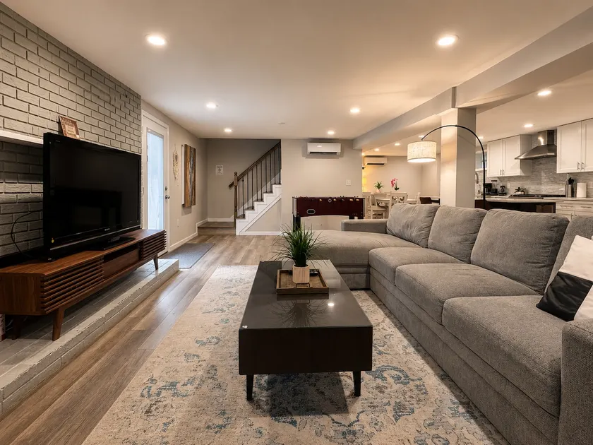 The Lowell House: Near DC, Shirlin Plaza, Firepit - Image 1