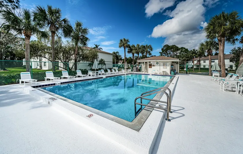 Heated Pool Condo | Short drive to the Beach - Image 1