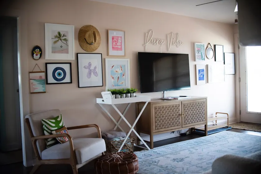 Cozy Topsail Retreat · Walk to Beach · Sleeps 10 - Image 1