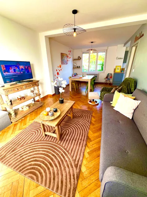 city center, long-stay rate, 4 beds - Image 1