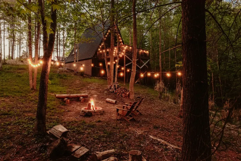 Moody A-frame with hot tub in Red River Gorge - Image 1