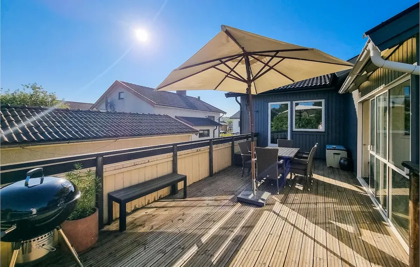 Lovely home in Göteborg with kitchen - Image 1