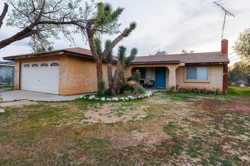 Quaint Vintage Ranch Style - 4BR* 2BA* Sleeps 10* - Image 1