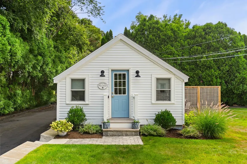 Shore Cottage • Peaceful Coastal Retreat - Image 1