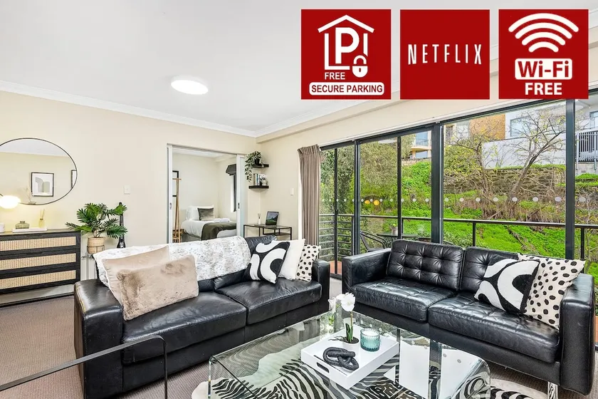 Marvellous Mounts Bay 2BR Apt - Image 1