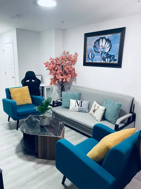 Modern 2 bedroom guest suite - Image 1