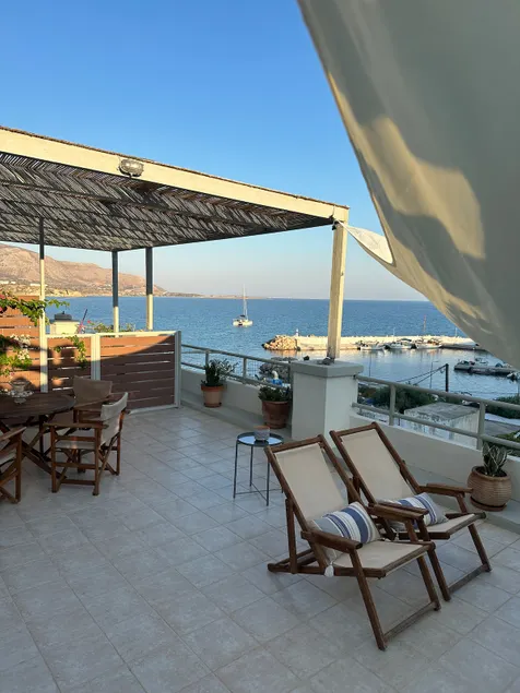 KYMA sea view apartment 40 meters from the beach - Image 1