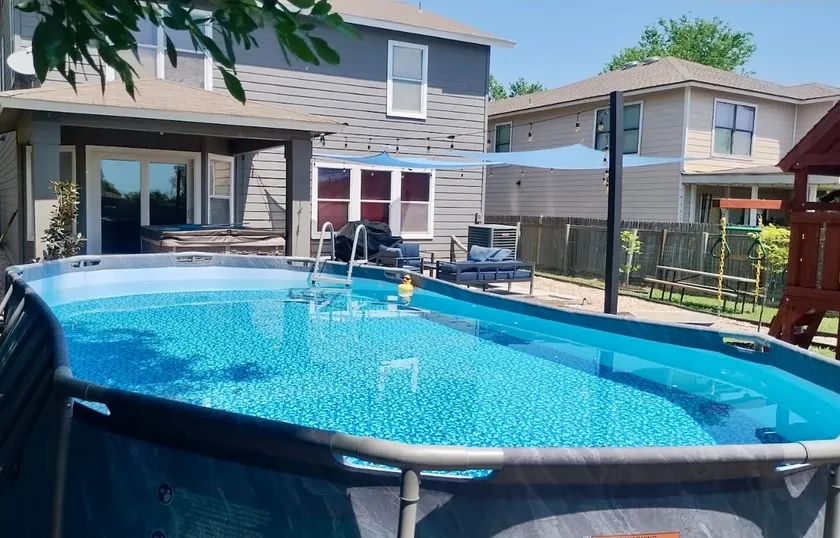 Modernized Retreat: Pool, Hot Tub, EV & Arcade! - Image 1